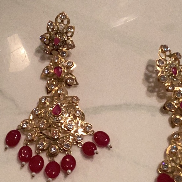 Beautiful earring with ruby and zircon - Picture 2 of 5